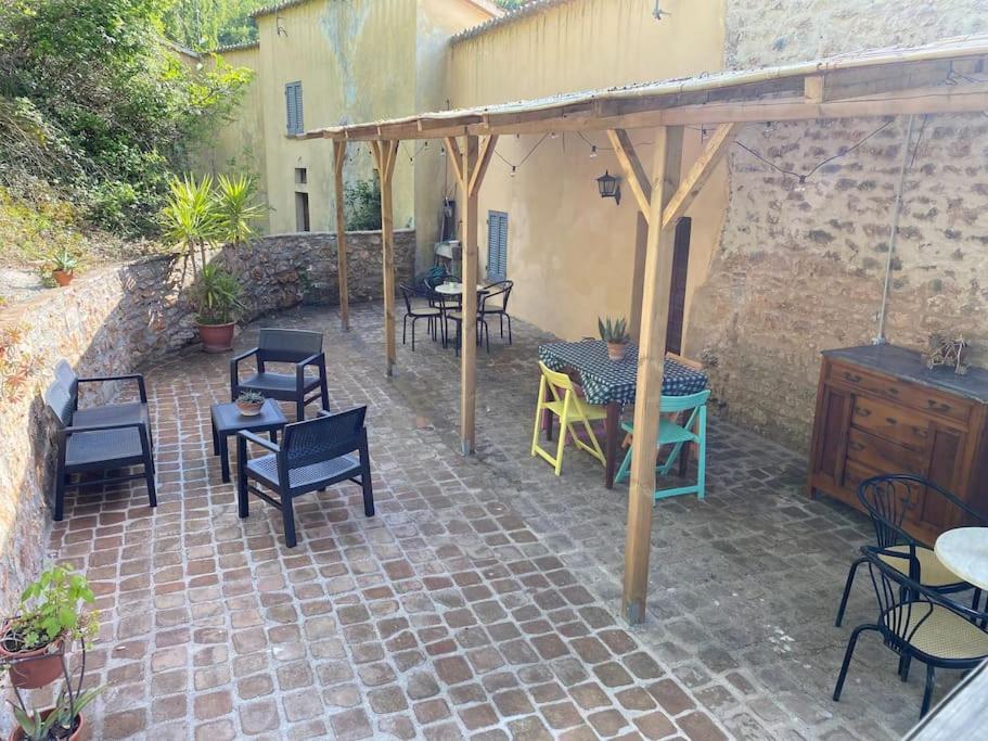 Casa Vacanze Fonte Del Menotre Foligno Eksteriør bilde